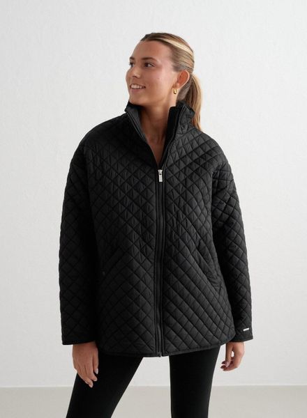 Damska kurtka pikowana, hydrofobowa, oversize czarna. Czarne kurtki damskie Aim'n, xl, bez wzorów, z materiału, bez kaptura. Za 805.00 zł.