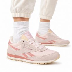 Buty damskie sneakersy sportowe Reebok SS-CLASSIC AZ. Czerwone buty sportowe na co dzień damskie Reebok, bez wzorów, z gumy, trekkingowe. Za 173.00 zł.