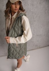 Zielona Długa Kamizelka Pikowana z Nieodpinanym Kapturem Semaea. Zielone kamizelki damskie Renee, l, z jeansu, długie. Za 139.99 zł.