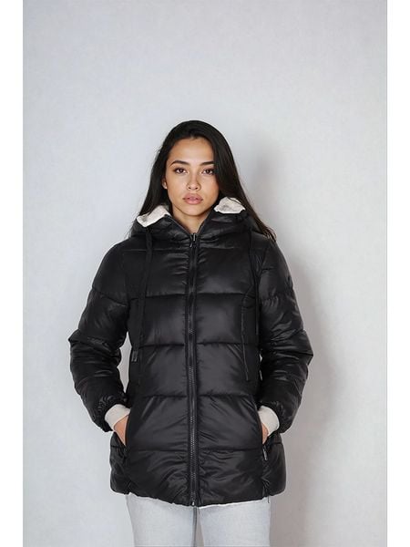 Steve Madden Kurtka zimowa w kolorze czarnym rozmiar: L. Czarne kurtki damskie Steve Madden, na zimę, l, bez wzorów, z puchu, bez kaptura. Za 257.14 zł.