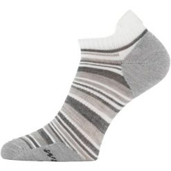 Skarpety merino WCS. Szare skarpetki damskie LASTING, bez wzorów, z elastanu. Za 86.35 zł.