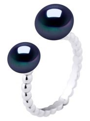 Pearl Addict Srebrny pierścionek z perłami rozmiar: onesize. Szare pierścionki damskie Pearl Addict, z perłą, srebrne. Za 268.55 zł.