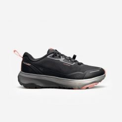 Buty do biegania damskie Kiprun JF 190 Grip Waterproof. Czarne obuwie do biegania damskie KIPRUN. Za 249.99 zł.
