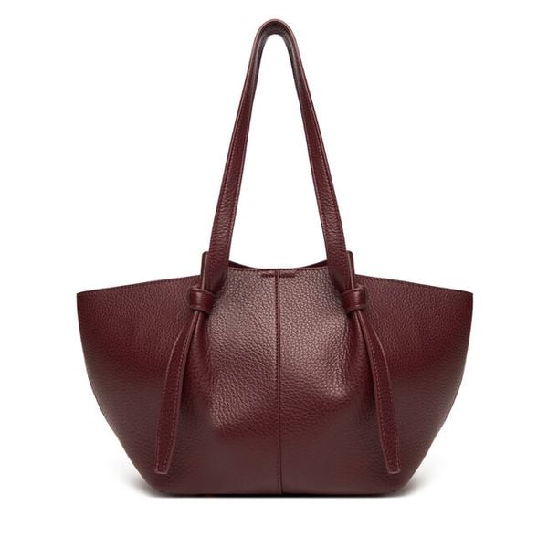 Torebka Call It Spring. Czerwone torebki klasyczne damskie Call It Spring, bez wzorów, bez dodatków. Za 179.99 zł.