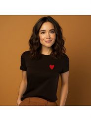 WOOOP Koszulka "Little Heart" w kolorze czarnym rozmiar: M. Czarne bluzki damskie Wooop, m, bez wzorów, bez kołnierzyka, bez ramiączek. Za 70.24 zł.