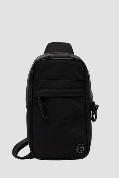 KARL LAGERFELD Czarna saszetka męska duża Kameo Slingbag. Czarne saszetki męskie Karl Lagerfeld. W wyprzedaży za 513.99 zł.