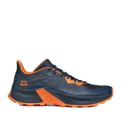 Buty trekkingowe Garmont 9.81 Etere. Czarne buty trekkingowe męskie Garmont, z nylonu, bez zapięcia, trekkingowe. Za 701.50 zł.