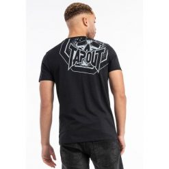T-shirt regularny Tapout Punkass. Czarne t-shirty męskie TAPOUT, bez wzorów, bez kołnierzyka. Za 152.50 zł.