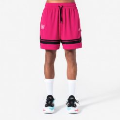 Spodenki do koszykówki unisex NBA Tarmak SH 900. Czerwone szorty damskie TARMAK, bez wzorów, z materiału, sportowe. Za 129.99 zł.