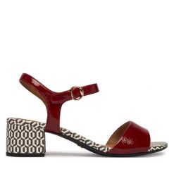 Sandały Tamaris. Czerwone sandały damskie Tamaris, bez wzorów, bez obcasa, na słupku. Za 259.99 zł.