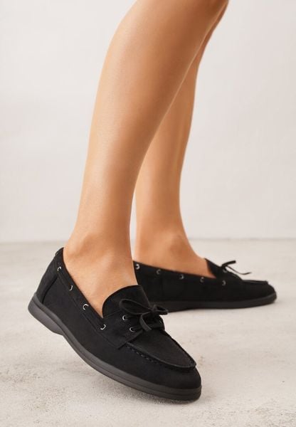 Czarne Mokasyny ze Sznurkiem i Kokardą Samiphia. Czarne mokasyny damskie Renee, z jeansu. Za 89.99 zł.