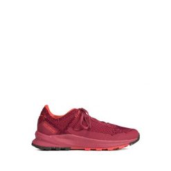 Buty turystyczne damskie Dolomite Carezza. Czerwone obuwie trekkingowe damskie Dolomite. W wyprzedaży za 300.00 zł.