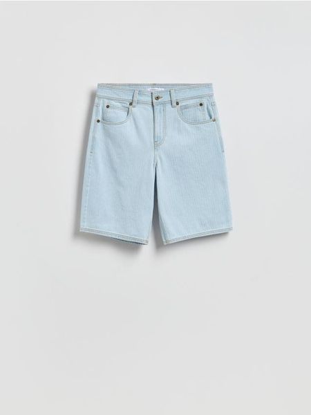 Szorty loose fit - niebieski. Niebieskie szorty męskie Reserved, bez wzorów, z denimu. Za 119.99 zł.