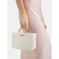Torebka Nine West. Białe torebki klasyczne damskie Nine West, bez wzorów, bez dodatków. Za 199.99 zł.