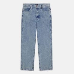 Spodnie Dickies Thomasville Denim niebieski marmur. Niebieskie spodnie materiałowe męskie Dickies, bez wzorów, z denimu, sportowe. Za 376.47 zł.