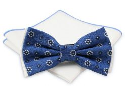 Mucha z poszetką - Chattier, Męska - Niebieska, Motyw Florystyczny. Niebieskie krawaty i muchy męskie Chattier, bez wzorów, eleganckie. Za 59.00 zł.