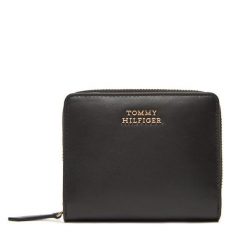 Portfel Tommy Hilfiger. Czarne portfele damskie Tommy Hilfiger, bez wzorów. Za 389.99 zł.