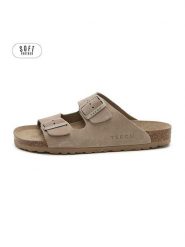 Teegu Skórzane klapki w kolorze jasnobrązowym rozmiar: 44. Brązowe klapki i japonki męskie teegu. Za 130.99 zł.