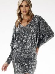Sukienka Model A700 Grey - awama. Szare sukienki damskie Awama, na karnawał, l, bez wzorów, z weluru, eleganckie, bez kołnierzyka, plus size, bez ramiączek, mini. Za 385.57 zł.
