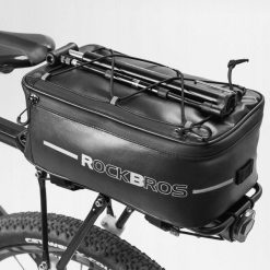 Sakwa, torba rowerowa na bagażnik Rockbros 4L. Czarne torebki klasyczne damskie ROCKBROS, bez wzorów, bez dodatków. Za 69.99 zł.