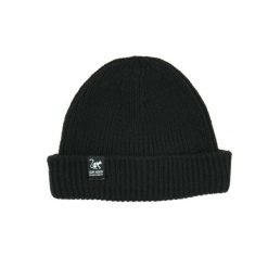 Czapka Docker – rozmiar uniwersalny – poliester z recyklingu (czarna). Czarne czapki męskie SURF MONKEY, bez wzorów, z materiału. Za 119.95 zł.