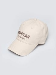 Czapka z daszkiem z haftem perłowa Densa 103. Białe czapki z daszkiem damskie Big Star, bez wzorów. Za 99.99 zł.