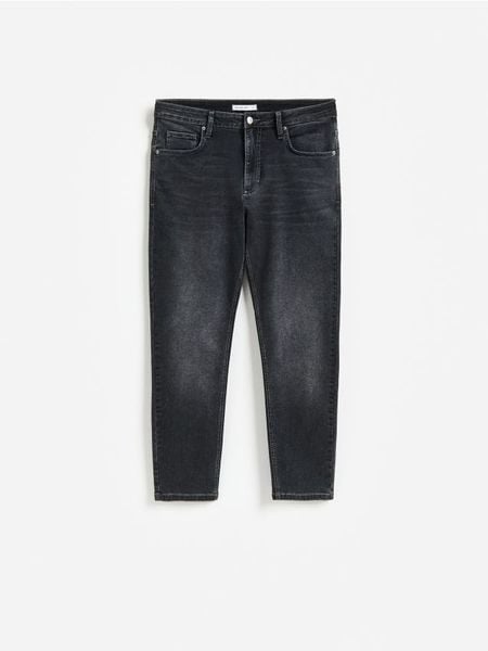 Jeansy carrot slim z efektem sprania - szary. Szare jeansy męskie Reserved. Za 139.99 zł.