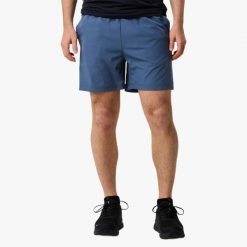 Szorty treningowe Trening męskie Swedemount Core Shorts szybkoschnące. Niebieskie szorty męskie SWEDEMOUNT, bez kołnierzyka. Za 129.99 zł.