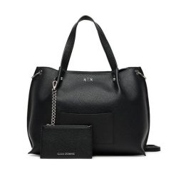Torebka Armani Exchange. Czarne torebki klasyczne damskie Armani Exchange, bez wzorów, bez dodatków. Za 809.99 zł.