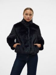 Vero Moda Kurtka przejściowa w kolorze czarnym rozmiar: L. Czarne kurtki damskie Vero Moda, l, bez wzorów, bez kaptura. Za 148.26 zł.