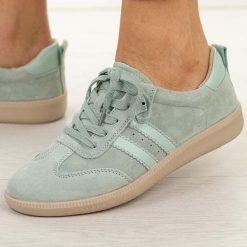 Jasno zielone skórzane półbuty damskie Filippo Dp7508/26. Zielone półbuty damskie Filippo, bez wzorów, z jeansu, biznesowe, bez obcasa, na płaskiej podeszwie. Za 219.00 zł.