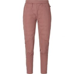 Spodnie narciarskie dla kobiet Endurance Eluna Primaloft WB. Brązowe spodnie dresowe damskie Endurance, na zimę, bez wzorów. Za 405.50 zł.