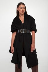 Płaszcz ponczo damski wełniany ELISABETTA FRANCHI. Płaszcze damskie Elisabetta Franchi, bez wzorów, z wełny. W wyprzedaży za 2,571.75 zł.