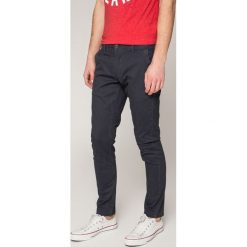 Only & Sons - Spodnie. Niebieskie spodnie materiałowe męskie Only & Sons, bez wzorów, z bawełny, casualowe. W wyprzedaży za 69.90 zł.