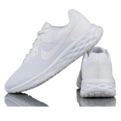 Buty do Biegania męskie Nike Revolution 6 NN. Białe obuwie do biegania damskie Nike, nike revolution. Za 250.80 zł.