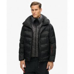 Kurtka narciarska SPORT z pikowaniami. Czarne kurtki narciarskie i snowboardowe damskie Superdry., m, bez wzorów, bez kaptura, narciarskie. W wyprzedaży za 1,000.45 zł.