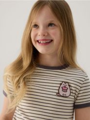 Bawełniany t-shirt Pusheen - wielobarwny. Koszulki dziewczęce Reserved, bez wzorów, z bawełny, bez ramiączek. Za 39.99 zł.