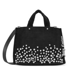 Torebka Juicy Couture. Czarne torebki klasyczne damskie Juicy Couture, z aplikacjami, bez dodatków. Za 419.99 zł.