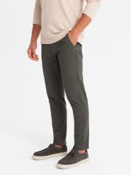 Jednolite męskie spodnie chino SLIM FIT – khaki V3 OM-PACP-0183 - XL. Brązowe spodnie materiałowe męskie Ombre Clothing, z aplikacjami, z bawełny, biznesowe. Za 125.99 zł.
