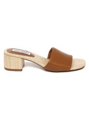 Steve Madden Klapki w kolorze jasnobrązowym rozmiar: 39. Brązowe klapki damskie Steve Madden, bez wzorów, bez obcasa. Za 299.95 zł.