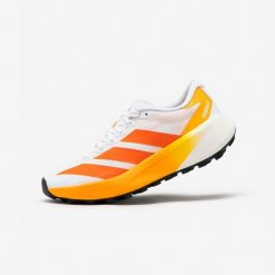 Buty do biegania w terenie damskie ADIDAS Terrex Agravic 4. Białe obuwie do biegania damskie Adidas, adidas terrex. Za 599.99 zł.