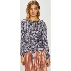 Pepe Jeans - Bluzka Balbina. Fioletowe bluzki damskie Pepe Jeans, m, bez wzorów, z jeansu, casualowe, bez kołnierzyka, bez ramiączek. W wyprzedaży za 219.90 zł.