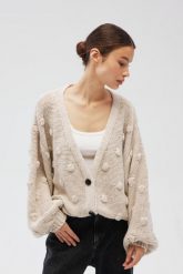 Kardigan zapinany na guziki w kolorze LIGHT BEIGE - BUBLE-UNI. Brązowe kardigany damskie Marsala, uniwersalny, bez wzorów, z jeansu. Za 349.90 zł.