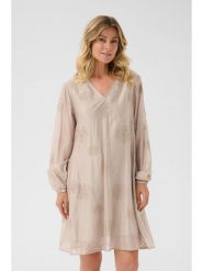 Kaffe Sukienka w kolorze beżowym rozmiar: 40. Brązowe sukienki damskie Kaffe, na co dzień, z aplikacjami, bez kołnierzyka, bez ramiączek, midi, proste. Za 173.99 zł.