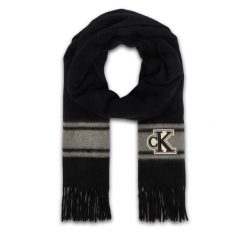 Szalik Calvin Klein. Czarne szaliki i kominy damskie CALVIN KLEIN, bez wzorów. Za 329.99 zł.