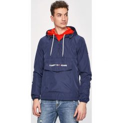 Tommy Jeans - Kurtka. Niebieskie kurtki męskie Tommy Jeans, l, bez wzorów, z jeansu, z kapturem. W wyprzedaży za 359.90 zł.