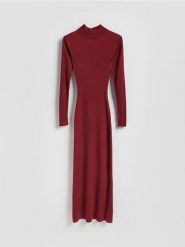 Dzianinowa sukienka maxi - burgundowy. Czerwone sukienki damskie Reserved, l, bez wzorów, z dzianiny, bez kołnierzyka, bez ramiączek, maxi, dopasowane. Za 239.99 zł.