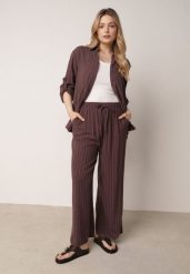 Brązowy Wiskozowo-Lniany Komplet w Paski Koszula i Szerokie Spodnie Terasea. Brązowe koszule damskie Born2be, bez wzorów, ze lnu, biznesowe. Za 209.99 zł.