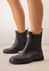 Czarne Kalosze Sztyblety na Podeszwie z Bieżnikiem Jovalia. Czarne kalosze damskie Renee, bez wzorów, z gumy. Za 89.99 zł.