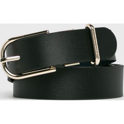 Tommy Hilfiger - Pasek skórzany. Niebieskie paski damskie Tommy Hilfiger, bez wzorów, ze skóry. W wyprzedaży za 179.90 zł.